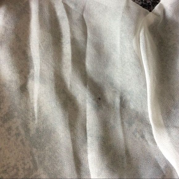 Sheer LS button up - Picture 4 of 8